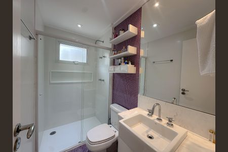 Apartamento à venda com 190m², 3 quartos e 4 vagasBanheiro Suíte 2