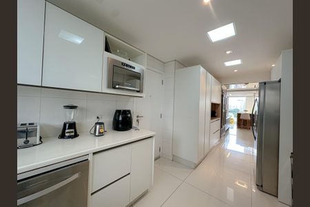 Apartamento à venda com 190m², 3 quartos e 4 vagasCozinha