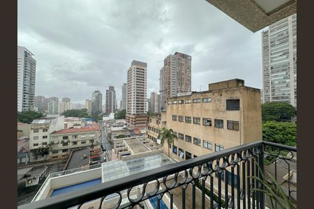 Apartamento à venda com 190m², 3 quartos e 4 vagasVaranda Suíte 1