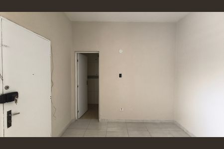 Apartamento para alugar com 96m², 2 quartos e sem vagaSala