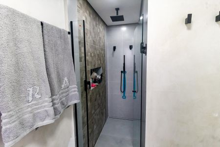 Apartamento à venda com 92m², 3 quartos e 2 vagasBanheiro da Suíte - chuveiro