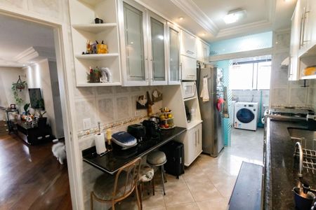 Apartamento à venda com 92m², 3 quartos e 2 vagasCozinha - Armários