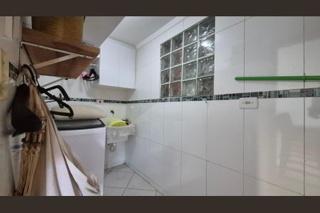 Apartamento à venda com 176m², 3 quartos e 2 vagas Apartamento à venda com 176m², 3 quartos e 2 vagasLavanderia