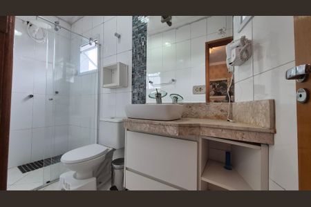 Apartamento à venda com 176m², 3 quartos e 2 vagas Apartamento à venda com 176m², 3 quartos e 2 vagasBanheiro da suíte