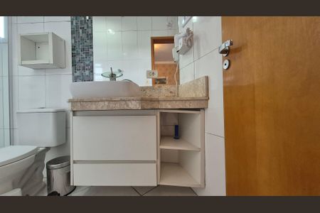 Apartamento à venda com 176m², 3 quartos e 2 vagas Apartamento à venda com 176m², 3 quartos e 2 vagasBanheiro da suíte