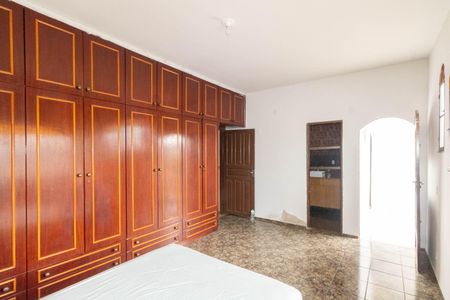 Casa para alugar com 219m², 3 quartos e 2 vagasQuarto 1