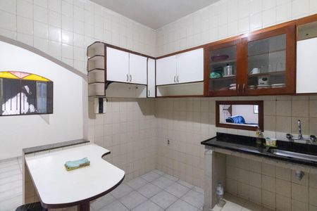 Casa para alugar com 219m², 3 quartos e 2 vagasCozinha