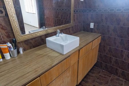 Casa para alugar com 219m², 3 quartos e 2 vagasBanheiro do Quarto 1