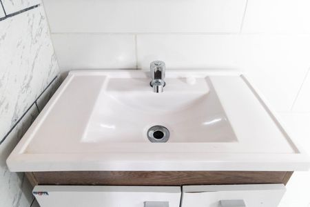 Casa para alugar com 219m², 3 quartos e 2 vagasBanheiro 1