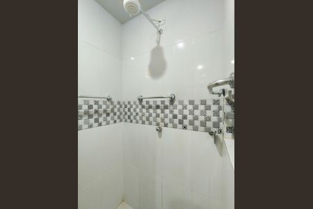 Apartamento para alugar com 68m², 2 quartos e sem vaga Apartamento para alugar com 68m², 2 quartos e sem vagaBanheiro da Suíte