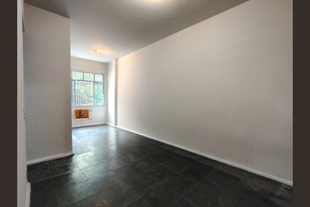 Sala de apartamento para alugar com 2 quartos, 68m² em Tijuca, Rio de Janeiro