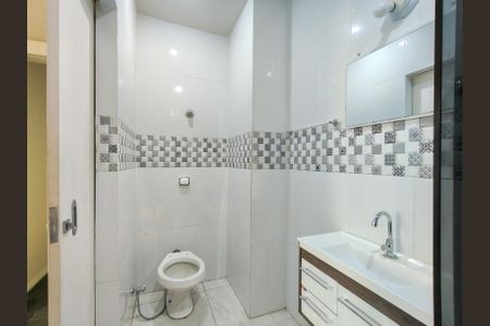 Apartamento para alugar com 68m², 2 quartos e sem vaga Apartamento para alugar com 68m², 2 quartos e sem vagaBanheiro da Suíte