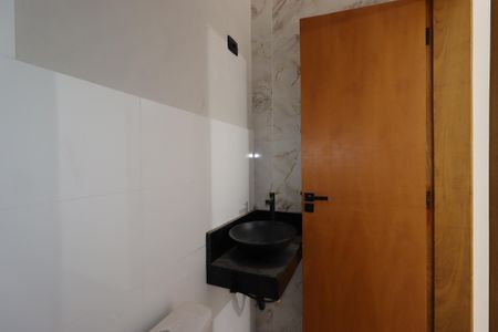 Casa à venda com 200m², 4 quartos e 2 vagasBanheiro da Suíte 2