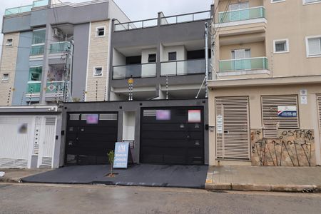 Casa à venda com 200m², 4 quartos e 2 vagasFachada