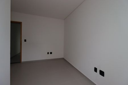 Casa à venda com 200m², 4 quartos e 2 vagasSuíte 1