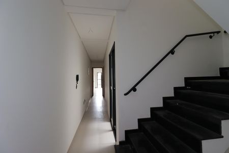 Casa à venda com 200m², 4 quartos e 2 vagasEscada para a Cobertura