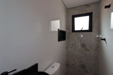 Casa à venda com 200m², 4 quartos e 2 vagasBanheiro da Suíte 1