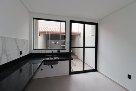 Casa à venda com 200m², 4 quartos e 2 vagasCozinha