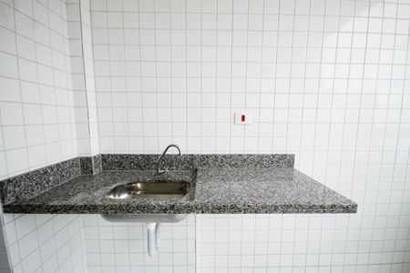 Apartamento para alugar com 72m², 2 quartos e 1 vagaVaranda