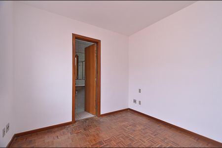 Apartamento à venda com 120m², 3 quartos e 2 vagasSuíte