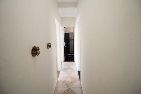 Sala - Corredor de apartamento para alugar com 2 quartos, 60m² em Olaria, Rio de Janeiro