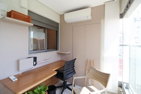 Varanda de apartamento para alugar com 2 quartos, 74m² em Indianópolis, São Paulo