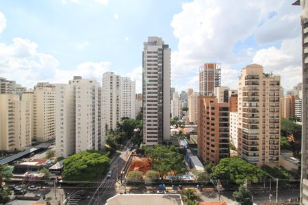 Vista de apartamento para alugar com 2 quartos, 74m² em Indianópolis, São Paulo