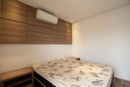 Casa de condomínio para alugar com 130m², 3 quartos e 2 vagas Casa de condomínio para alugar com 130m², 3 quartos e 2 vagasSuíte