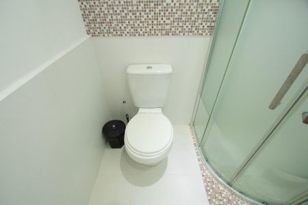 Casa de condomínio para alugar com 130m², 3 quartos e 2 vagas Casa de condomínio para alugar com 130m², 3 quartos e 2 vagasBanheiro Social