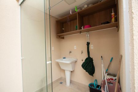 Casa de condomínio para alugar com 130m², 3 quartos e 2 vagas Casa de condomínio para alugar com 130m², 3 quartos e 2 vagasÁrea de Serviço