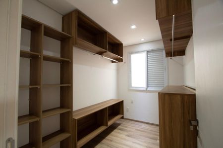 Casa de condomínio para alugar com 130m², 3 quartos e 2 vagas Casa de condomínio para alugar com 130m², 3 quartos e 2 vagasCloset / Quarto 2