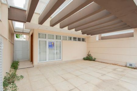 Casa de condomínio para alugar com 130m², 3 quartos e 2 vagas Casa de condomínio para alugar com 130m², 3 quartos e 2 vagasGaragem