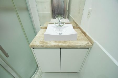 Casa de condomínio para alugar com 130m², 3 quartos e 2 vagas Casa de condomínio para alugar com 130m², 3 quartos e 2 vagasBanheiro Suíte