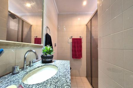 Apartamento à venda com 148m², 4 quartos e 2 vagas Apartamento à venda com 148m², 4 quartos e 2 vagasBanheiro