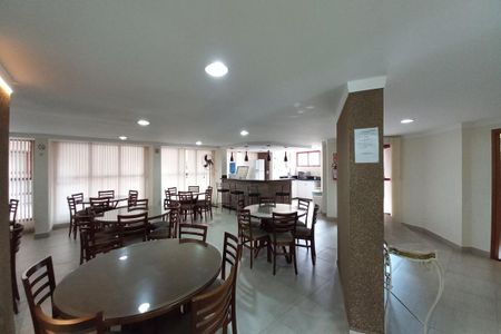 Apartamento à venda com 148m², 4 quartos e 2 vagas Apartamento à venda com 148m², 4 quartos e 2 vagasÁrea comum - Salão de festas