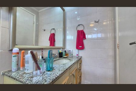 Apartamento à venda com 148m², 4 quartos e 2 vagas Apartamento à venda com 148m², 4 quartos e 2 vagasBanheiro