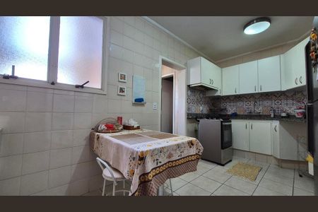 Apartamento à venda com 148m², 4 quartos e 2 vagas Apartamento à venda com 148m², 4 quartos e 2 vagasCozinha