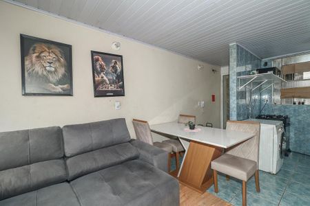 Sala de apartamento à venda com 2 quartos, 47m² em Rubem Berta, Porto Alegre