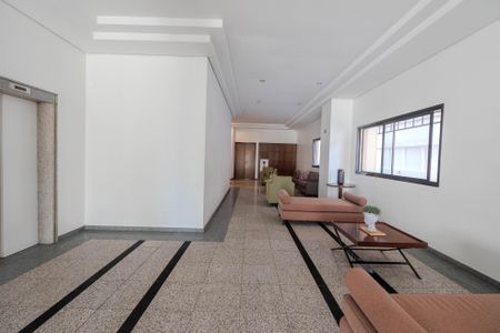 Apartamento para alugar com 68m², 2 quartos e 1 vaga Apartamento para alugar com 68m², 2 quartos e 1 vagaHall de entrada