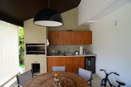 Apartamento à venda com 210m², 3 quartos e 2 vagasEspaço Gourmet