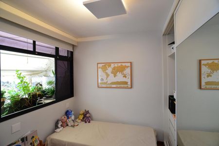 Apartamento à venda com 210m², 3 quartos e 2 vagasSuíte 1