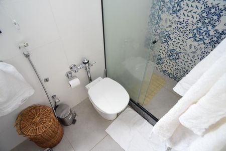 Apartamento à venda com 210m², 3 quartos e 2 vagasBanheiro Suíte 2