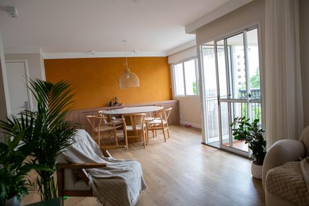 Apartamento para alugar com 96m², 2 quartos e 2 vagas Apartamento para alugar com 96m², 2 quartos e 2 vagasSala de Jantar