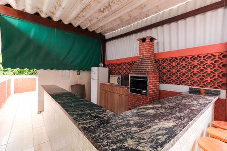 Casa à venda com 160m², 5 quartos e 1 vaga Casa à venda com 160m², 5 quartos e 1 vagaChurrasqueira