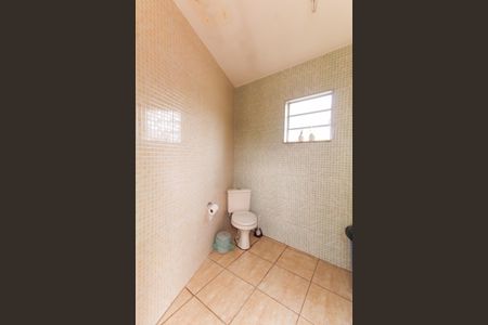 Casa à venda com 160m², 5 quartos e 1 vaga Casa à venda com 160m², 5 quartos e 1 vagaBanheiro - Churrasqueira