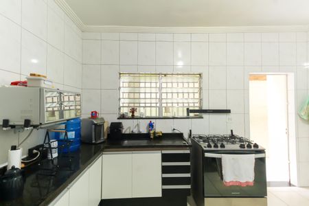 Casa à venda com 160m², 5 quartos e 1 vaga Casa à venda com 160m², 5 quartos e 1 vagaCozinha