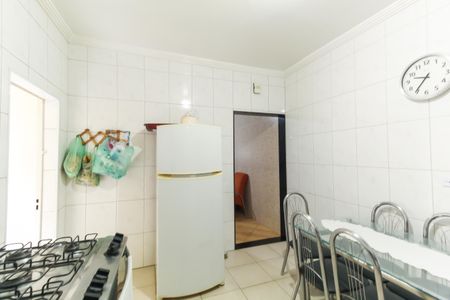 Casa à venda com 160m², 5 quartos e 1 vaga Casa à venda com 160m², 5 quartos e 1 vagaCozinha