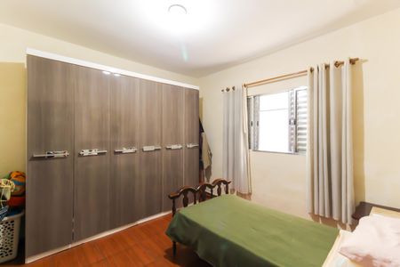 Casa à venda com 160m², 5 quartos e 1 vaga