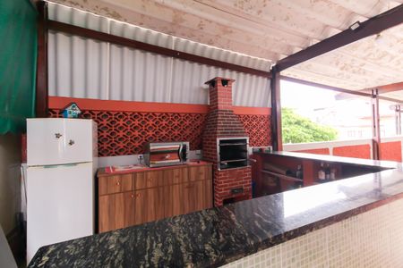 Casa à venda com 160m², 5 quartos e 1 vaga Casa à venda com 160m², 5 quartos e 1 vagaChurrasqueira