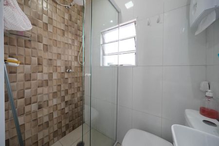 Casa para alugar com 56m², 2 quartos e sem vagaBanheiro